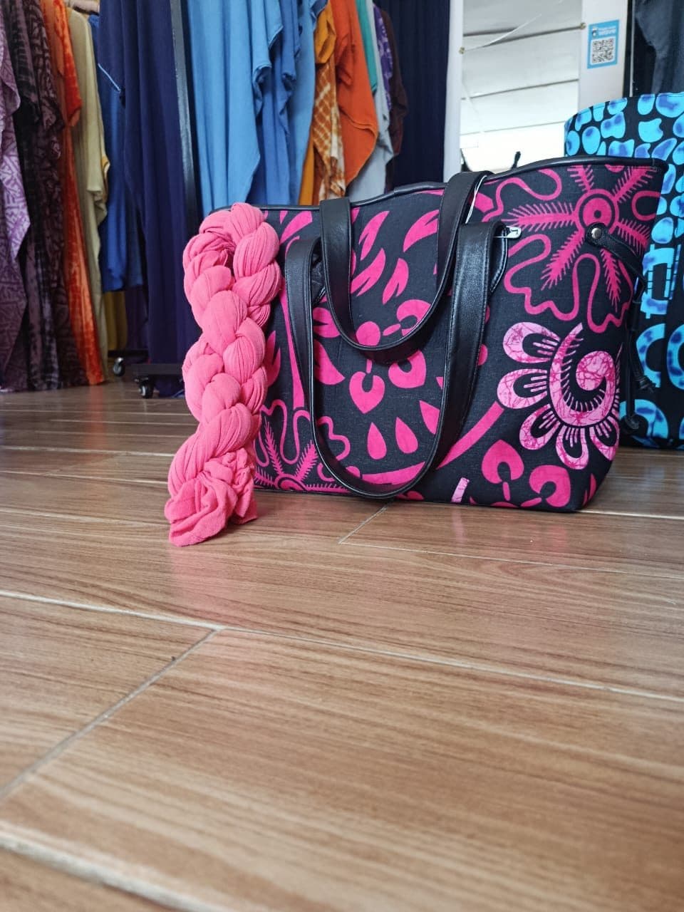 Sac cabas tissu wax et raphia couleur lumineuse