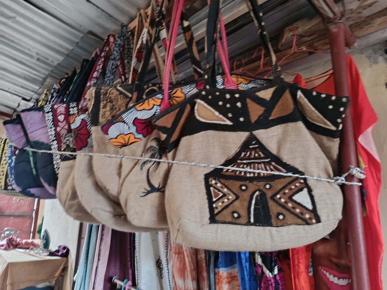 Sac rafia en bandoulière grande modèle